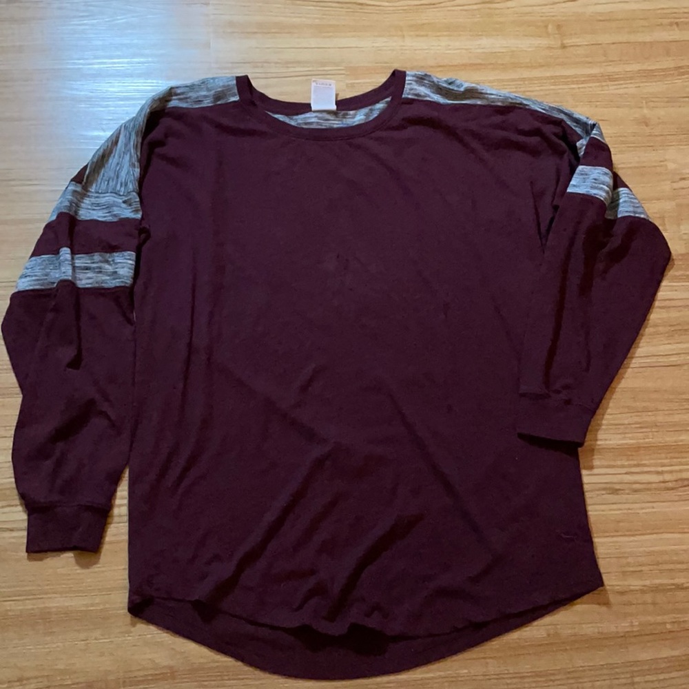 PINK Victoria Secret tshirt